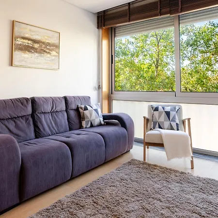 شقة Modern Flat With Workspace In Foz By Hostwise