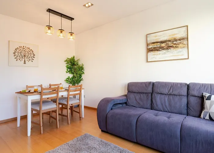 Modern Flat With Workspace In Foz By Hostwise شقة *