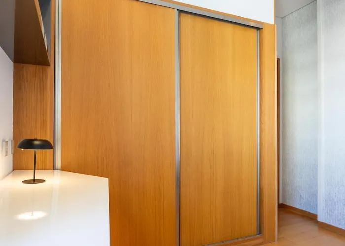 Modern Flat With Workspace In Foz By Hostwise شقة بورتو