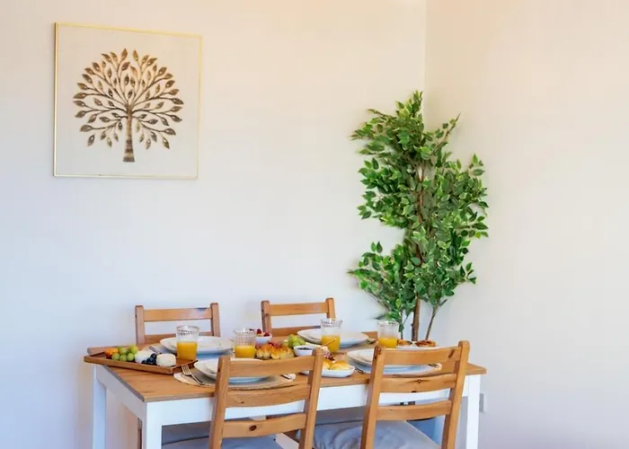 Apartamento Modern Flat With Workspace In Foz By Hostwise