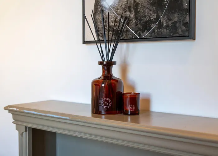 Modern Flat With Workspace In Foz By Hostwise Oporto